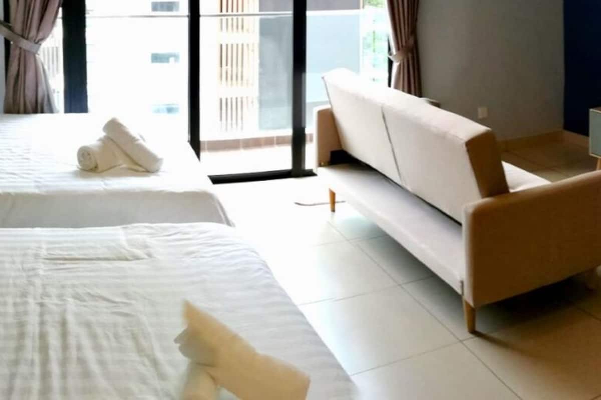 Deluxe Studio | 2 bedrooms, bed sheets