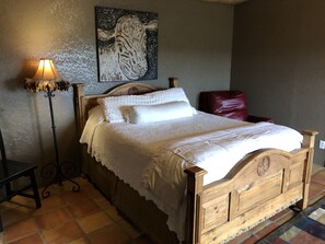 1 chambre, lit avec matelas en mousse à mémoire