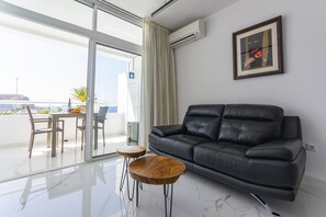 TV - Puerto Rico Gran Canaria: Beach and enjoyment at your fingertips (Mogán)