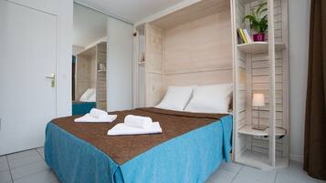 2 bedrooms
