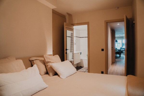 2 chambres, lit de bébé portatif, accès au Wi-Fi (inclus)