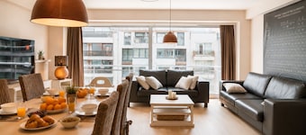 Vertry at Sea | Luxury Family Apartment in Knokke | Sleeps 6 | Walking Distance to the Beach
