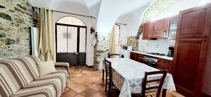 Smart-TV, Stereoanlage