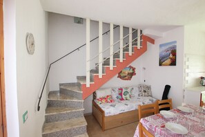Interior - San Teodoro: 600 m. from the beach and the center, air conditioning, Wi-Fi  (San Teodoro)