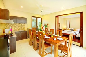 In-room dining - The Legian Hotman Paris III (Legian)