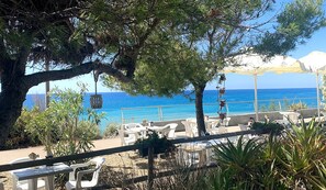 Property grounds - Casa Azzurra: beautiful apartment a few meters from the sea in S. Lorenzo (San Lorenzo al Mare)