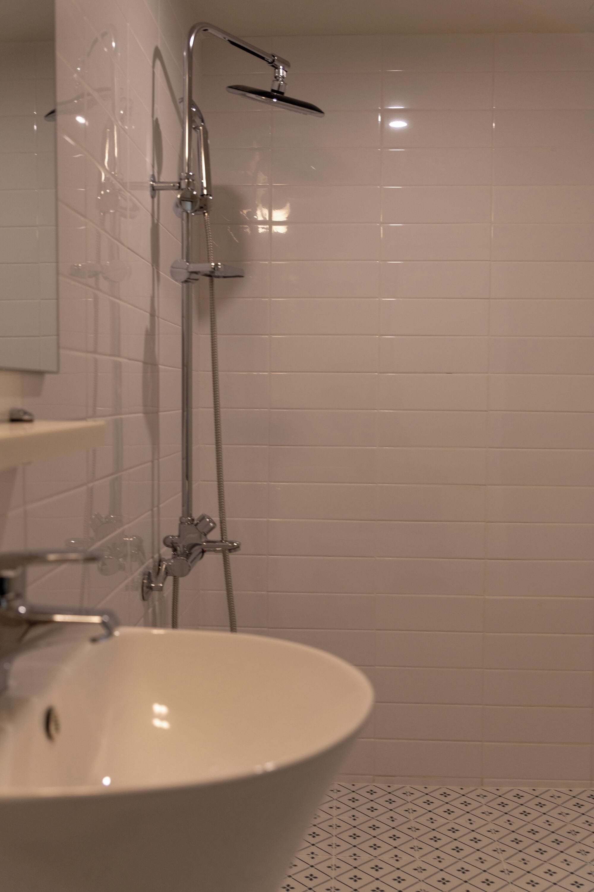 shower, free toiletries, hair dryer, slippers