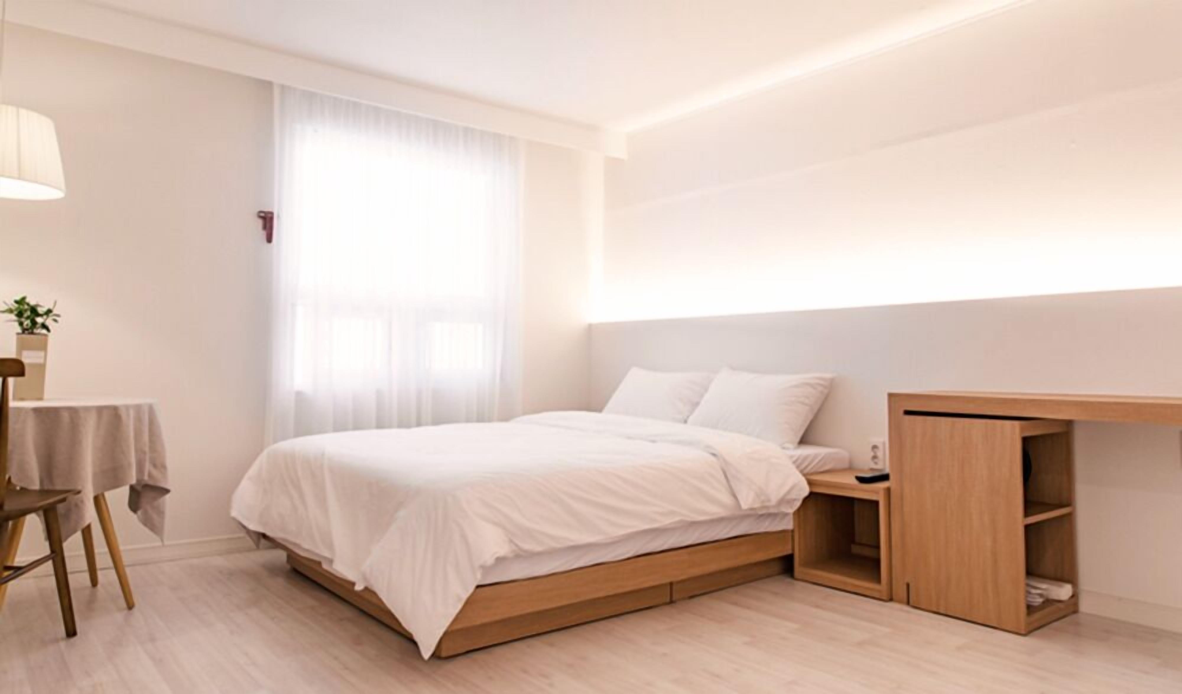 deluxe double room | 1 bedroom, soundproofing, free wifi, bed sheets