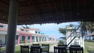 Breakfast, lunch, dinner served; Filipino cuisine