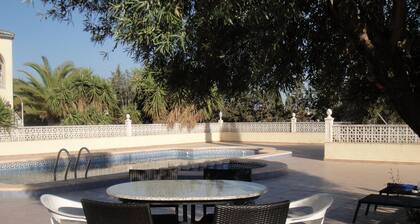 Relax , in the neighbourhood of maintains , beaches and cities