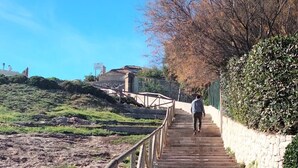 المنطقة المحيطة بالمنشأة
