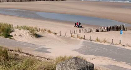 detached bungalow on 450 m2 plot, fenced garden with unobstructed view