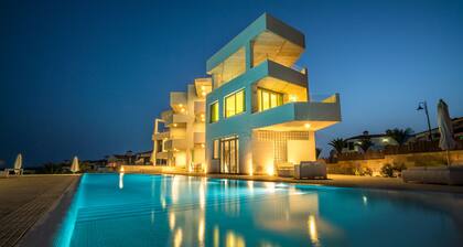 Amarila Golf Villas - Unit 3 - lovely 2 bed with stunning views, air con & wi-fi