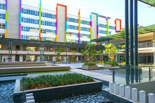 Stay Awhile at Aeropod Sovo Studio