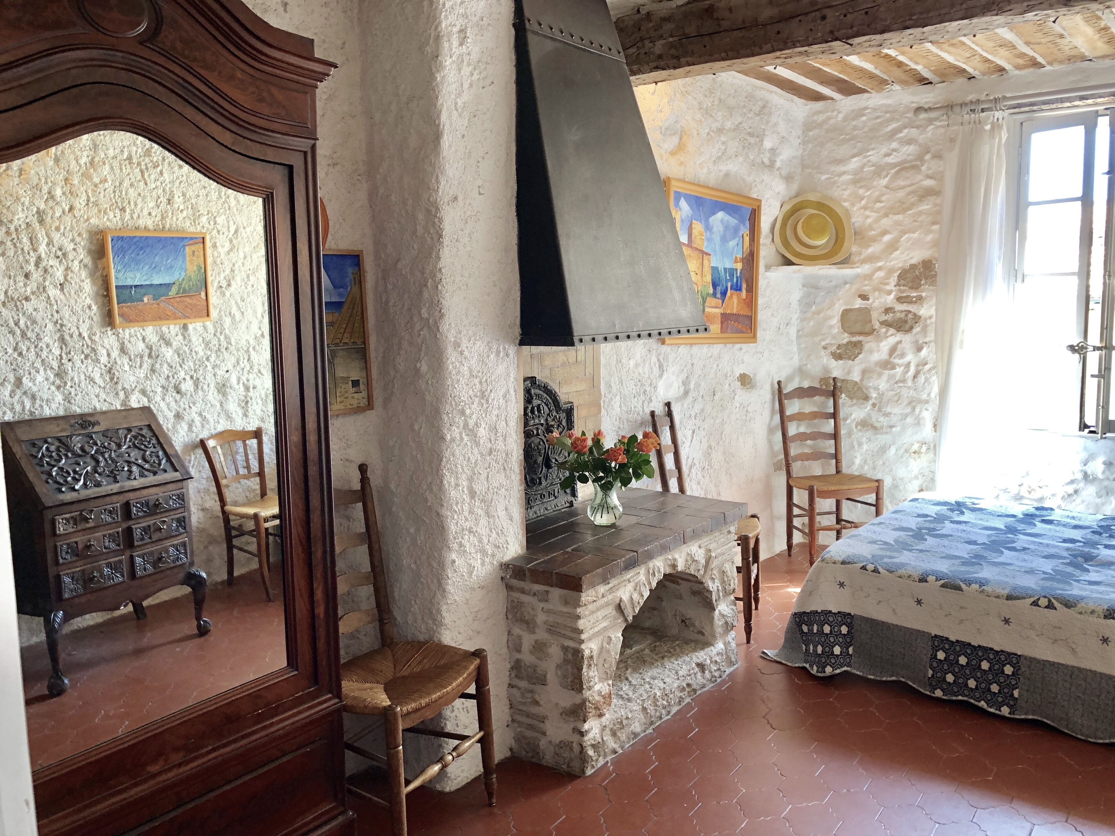 2 slaapkamers, een strijkplank/strijkijzer, wifi, beddengoed