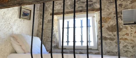 2 Schlafzimmer, BĂŒgeleisen/BĂŒgelbrett, WLAN, BettwĂ€sche