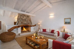 Interior - Large villa with private pool, surrounded by greenery, sea view - Costa Smeralda (Porto Rotondo)