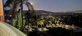 ซันไชน์เมาน์เทน เบดแอนด์เบรคฟาส