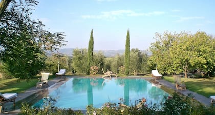 Tuscany Luxury Spacious Villa Private Pool Wi-Fi free near Siena Family Frendly