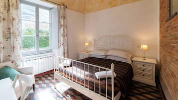 1 Schlafzimmer, BĂŒgeleisen/BĂŒgelbrett, WLAN, BettwĂ€sche