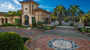 Property grounds - Luxury 1 Bedroom Ocean Front Serviced Apartment at Marriott's Playa Andaluza (Estepona)