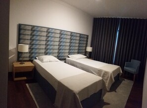 4 sovrum, strykjärn/strykbräda, internet och sängkläder