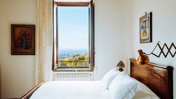 3 Schlafzimmer, BĂŒgeleisen/BĂŒgelbrett, WLAN, BettwĂ€sche