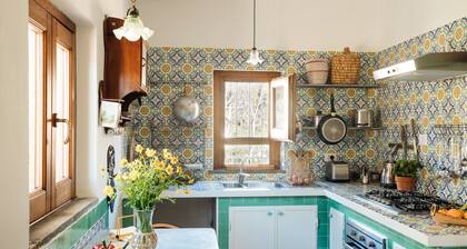 For 6 people Monticelli-Mansion