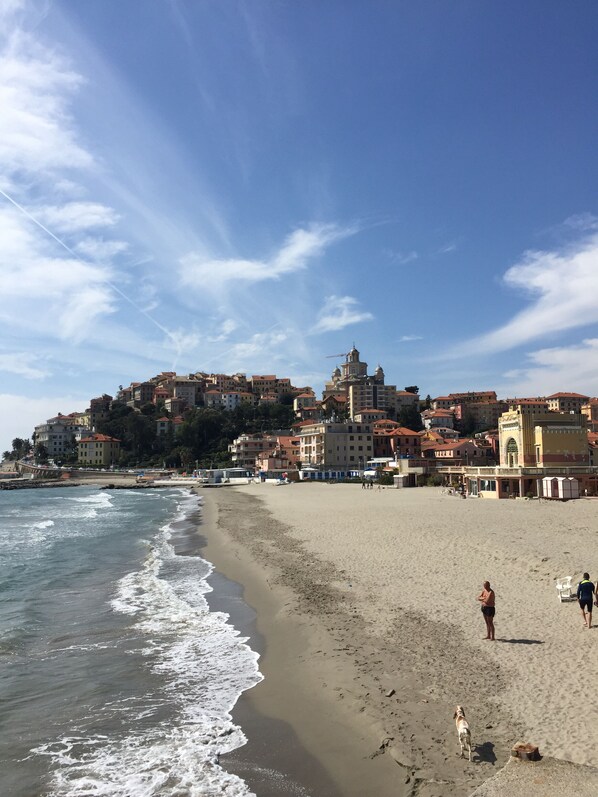 Liegestühle, Strandtücher