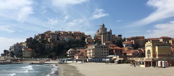 Idyllically situated, comfortable detached country house in a stylish ambience