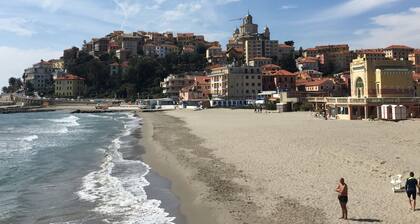 Idyllically situated, comfortable detached country house in a stylish ambience