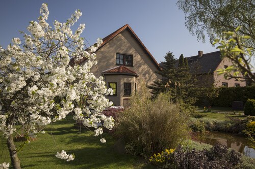 Exclusive apartment in the north of Leipzig with great views, close to town, on the green ring