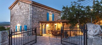 Holiday house MAREVIC with pool