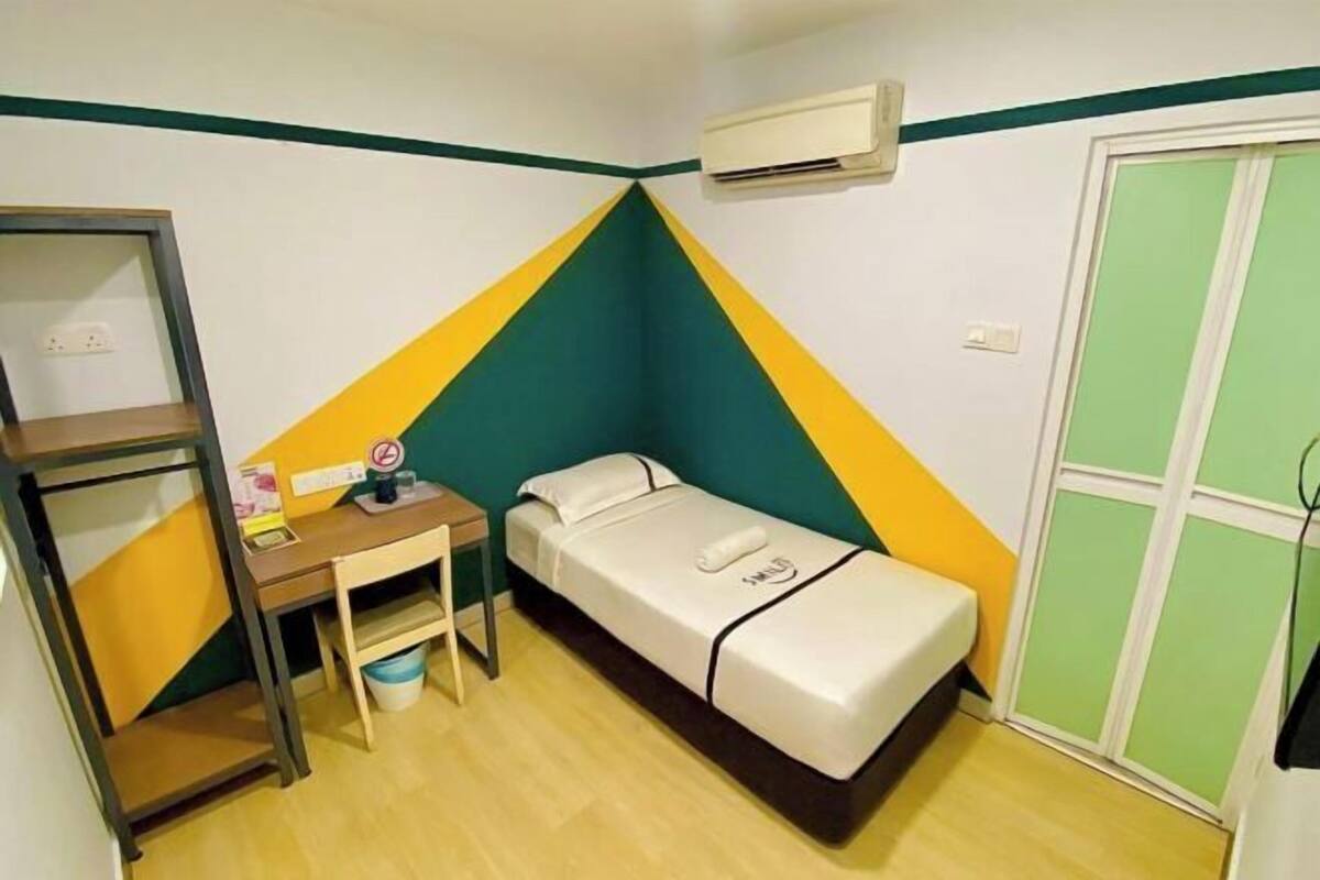 In-room safe, desk, laptop workspace, soundproofing