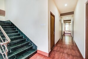 Lobby - FabExpress Parasol Residency (Gangtok)