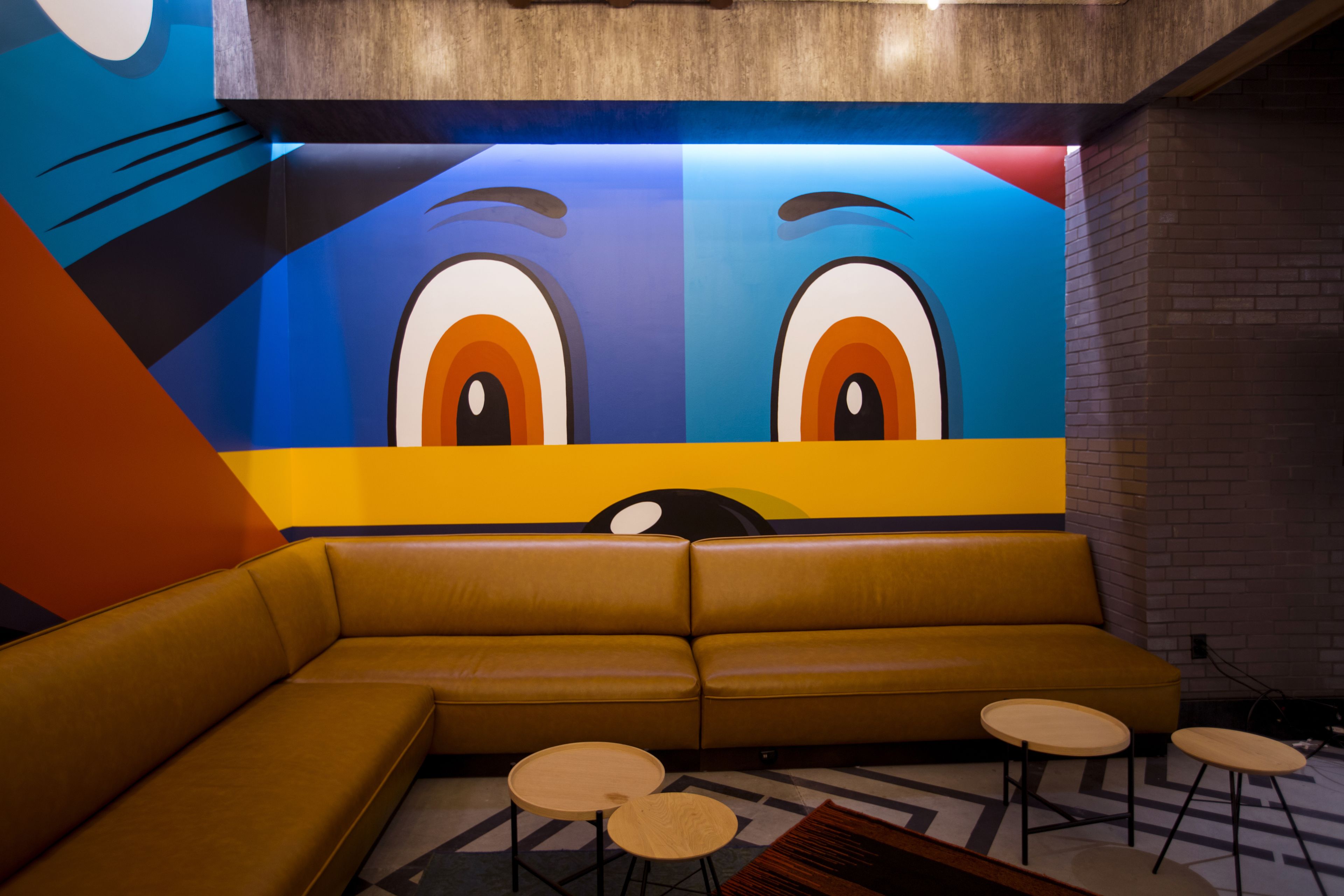 2 bars/lounges, rooftop bar