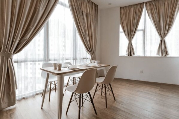 In-room dining - 3r2b Bkt Bintang KL Town City by SYNC (Kuala Lumpur)