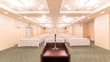 Meeting facility