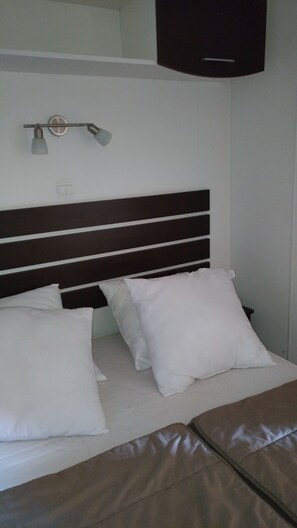 3 chambres, fer et planche à repasser, accès Internet