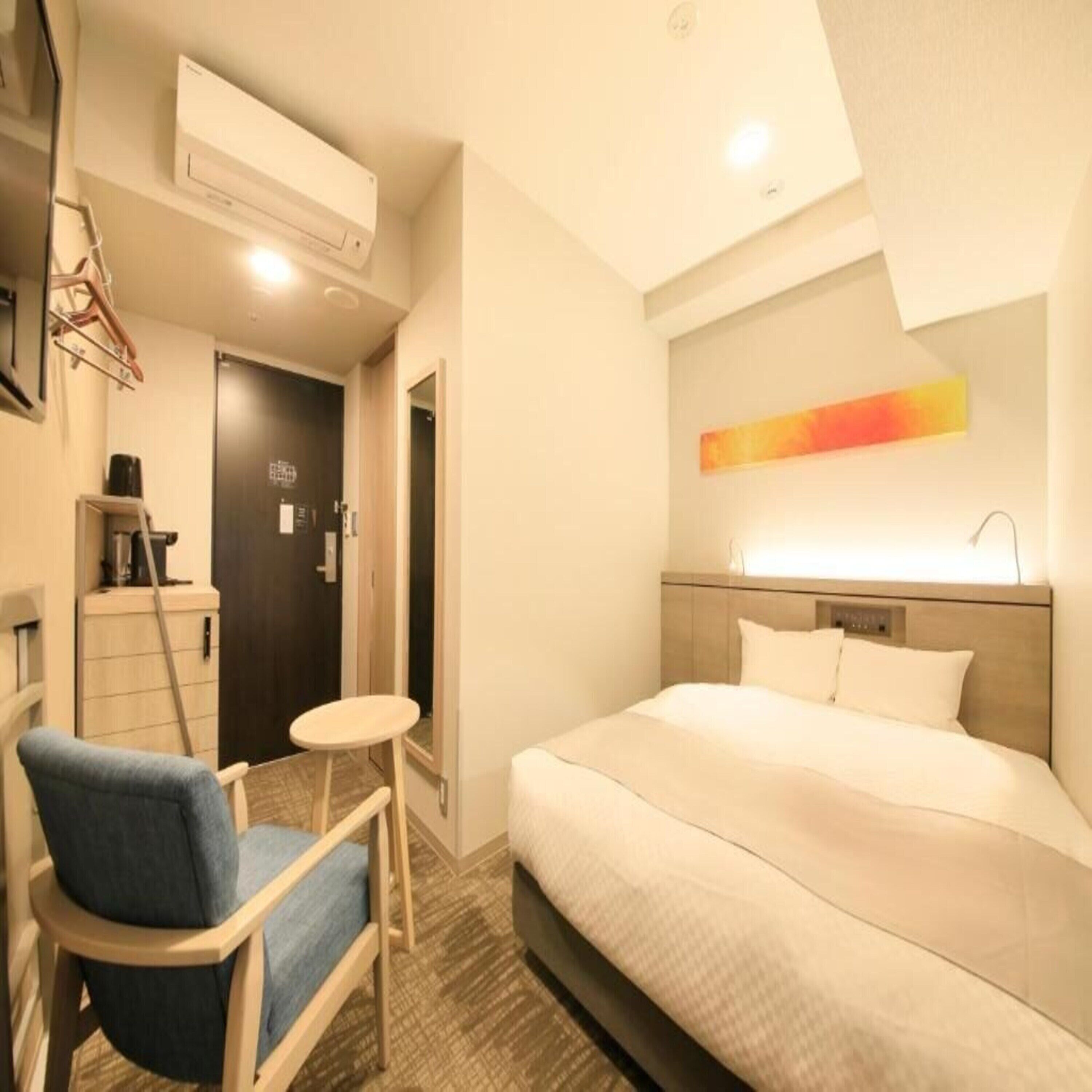 double room, non smoking | in-room safe, blackout curtains, iron/ironing board, free wifi