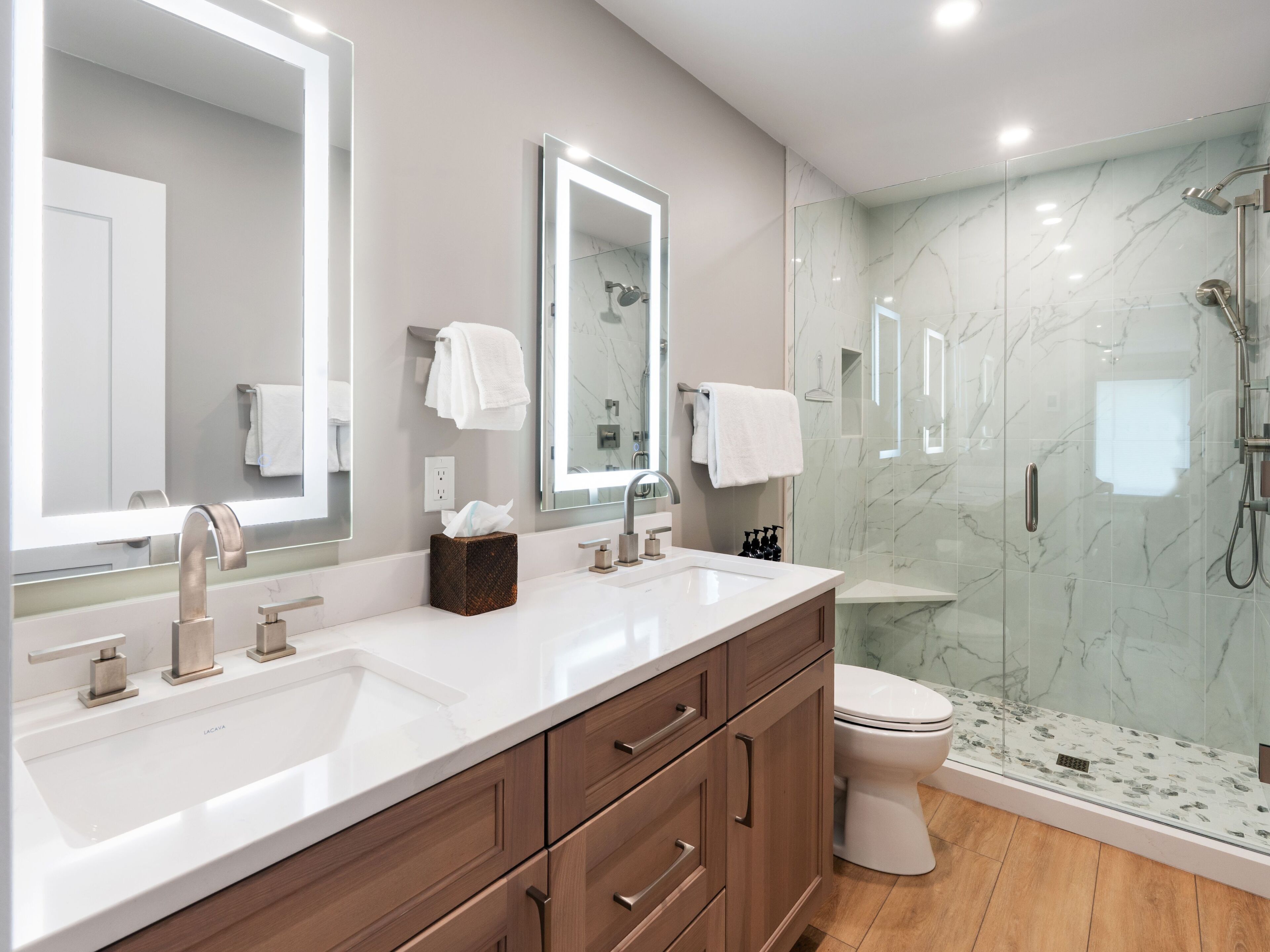 Bathtub, hair dryer, towels