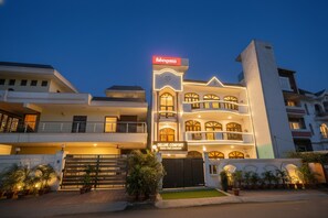 Exterior - FabHotel Ivy Inn (Noida)