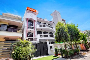 Exterior - FabHotel Ivy Inn (Noida)