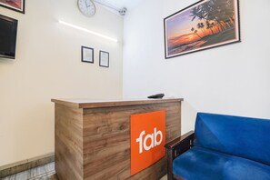 Reception - FabHotel Ivy Inn (Noida)