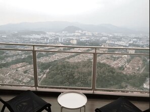 Apartment, 3 Bedrooms, Non Smoking | Balcony - Damansara Foresta Ctmp Home by SYNC (Batu Caves)
