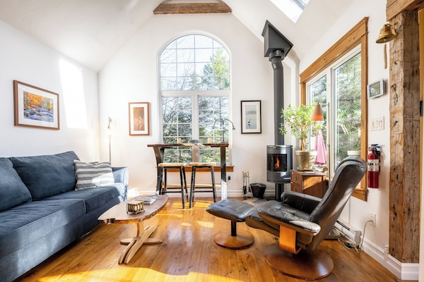 暖炉、書庫、ステレオ