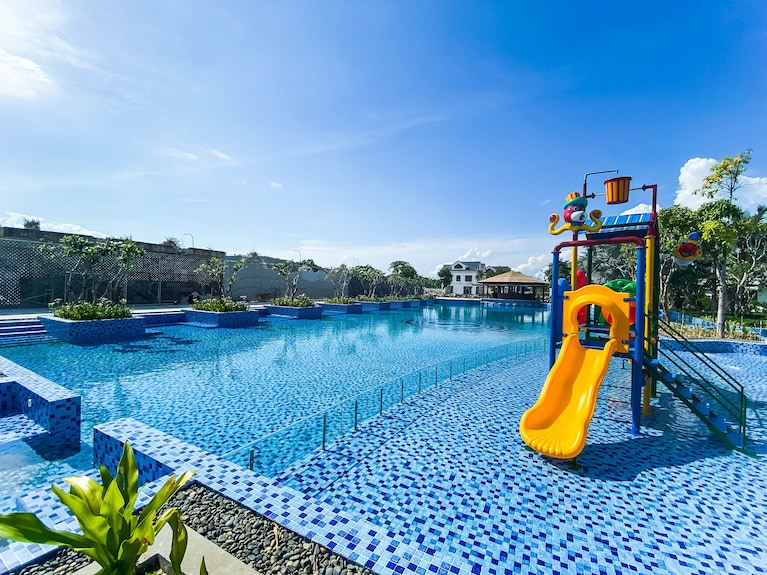 Sunset Sanato Resort & Villas Phú Quốc