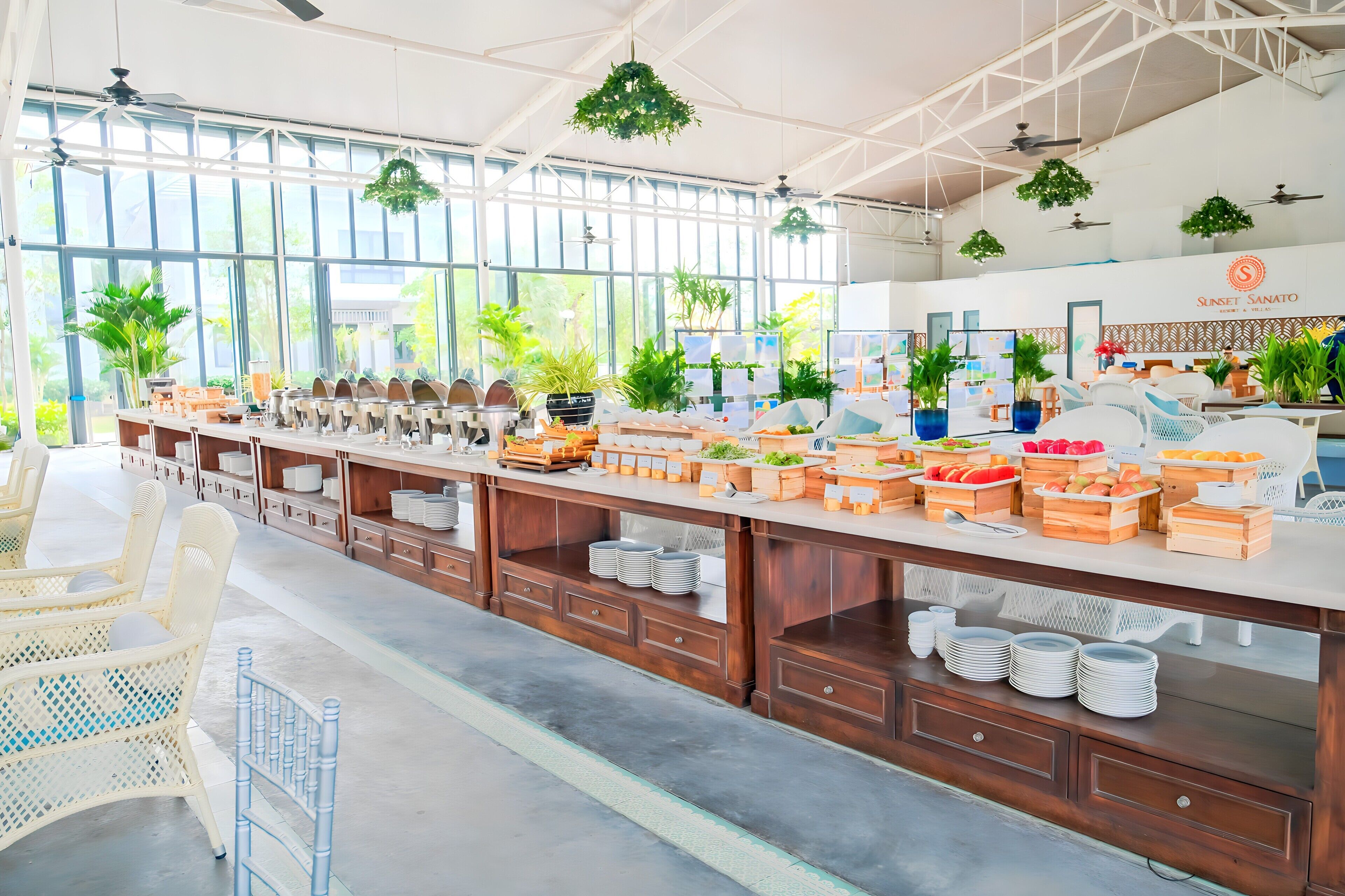 daily english breakfast (vnd 700000 per person)