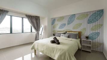 3 bedrooms, iron/ironing board, bed sheets