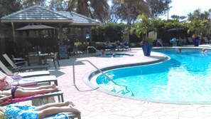 Beheizter Pool